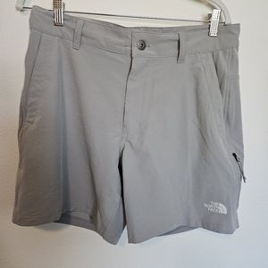 North Face rolling sun short